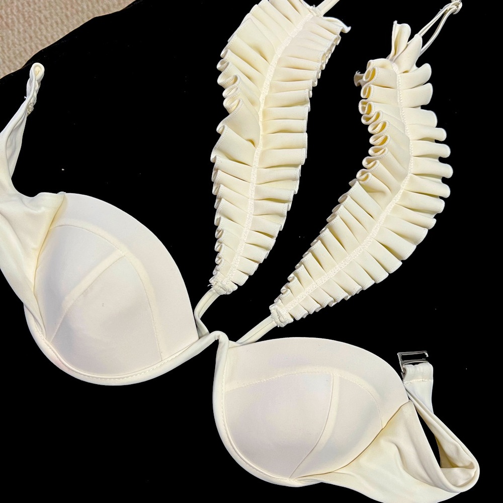 Andrea Iyamah
Mulan Underwire Convertible Bikini Top & Bottom
